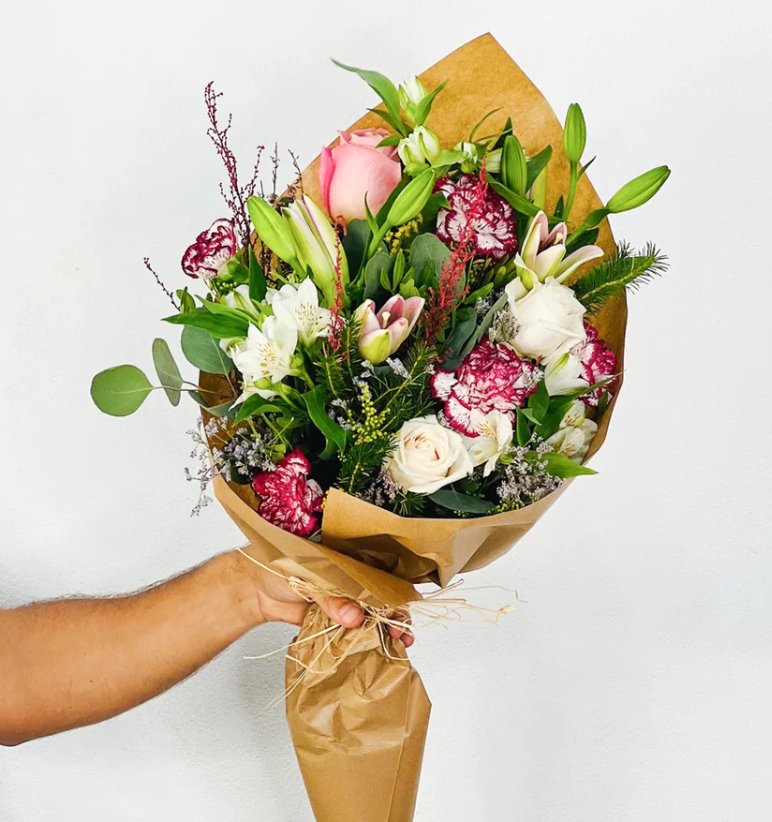 Origin and Symbolism of the Lily: Why Give It as a Gift