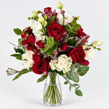 Alma | Ramo de Rosas Roja, Roja Spray, Lisianthus blanco y Eucalipto. - Persa Flores