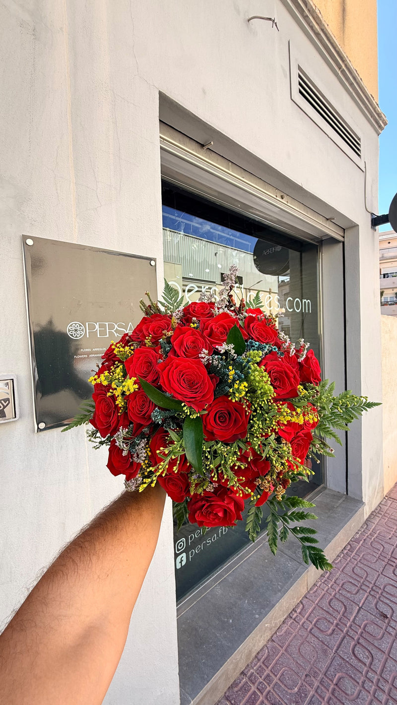 Big Rose, fotografiado en nuestra floristería antes de salir