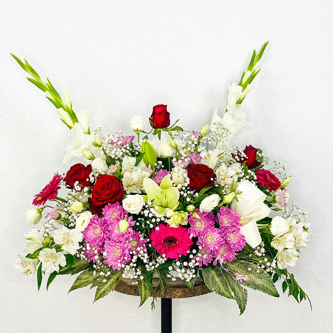 Centro Corazón para Difuntos - Arreglo Floral Romántico - Persa Flores