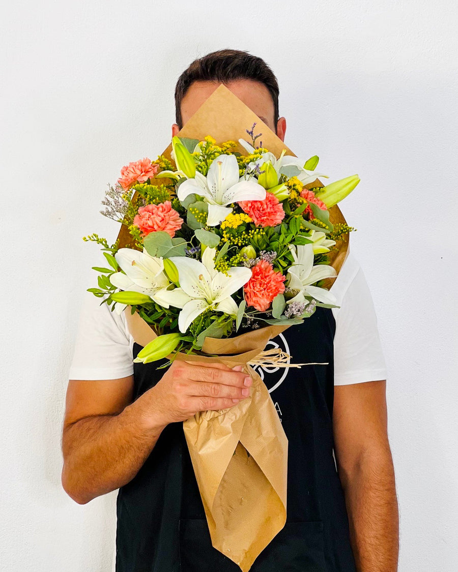 valentine's day bouquet of carnations