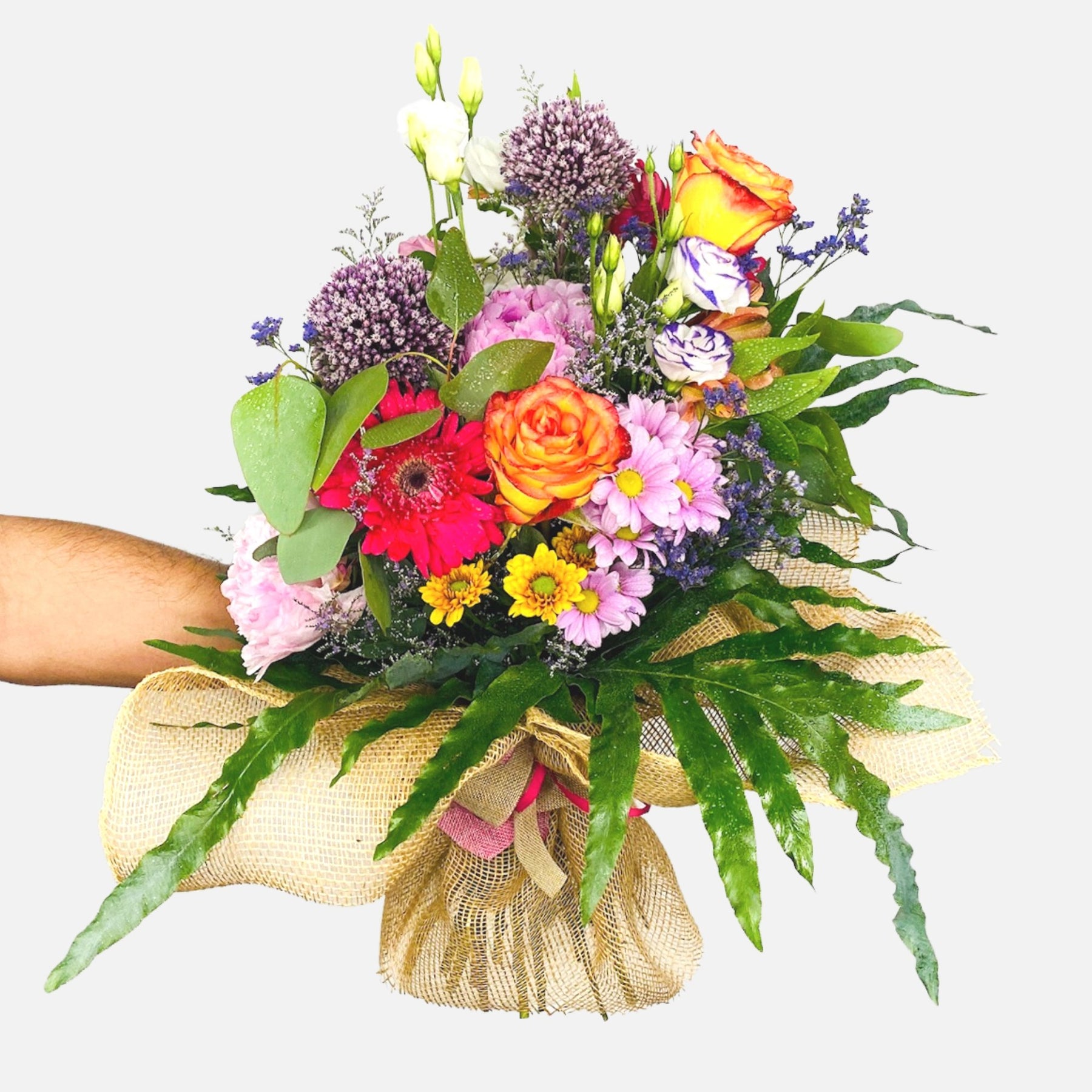 Ramo de flores con bombones  Persa Flores - Entrega en 24h